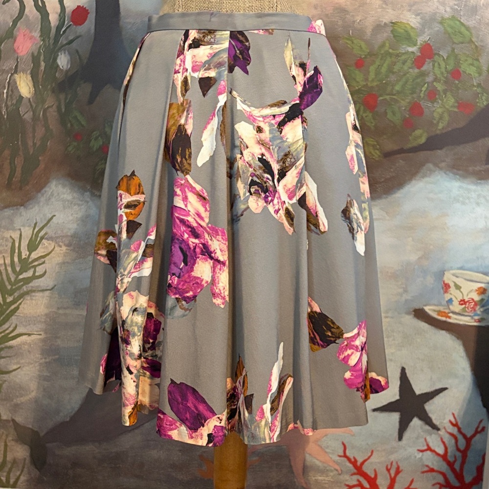 Trina Turk Gray A-Line Skirt with Pink and Purple Floral Design